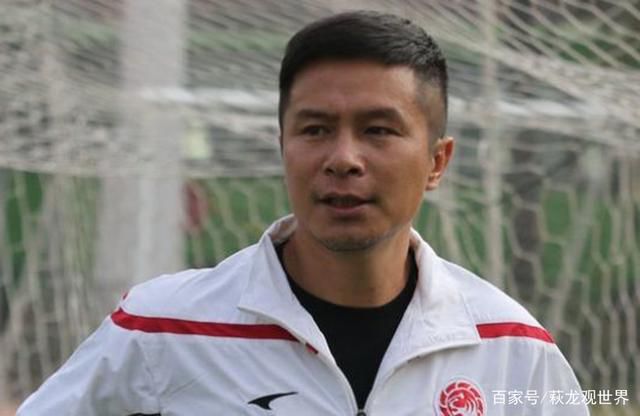 迪巴拉在球迷票选中击败贝拉尔迪、劳塔罗以及齐尔克泽等人成功当选。